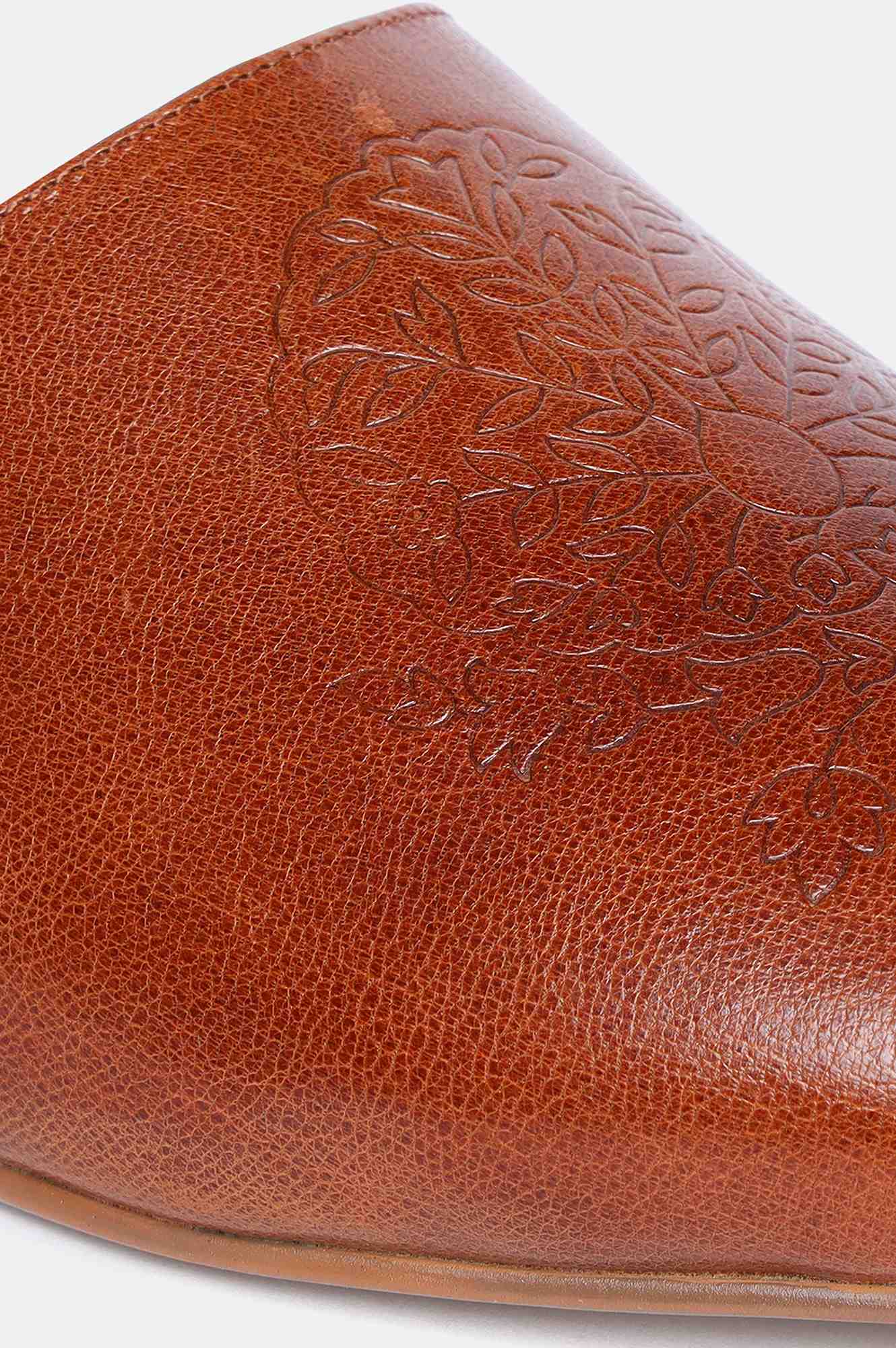 Tan Pointed Toe Embossing Flat-Schaima