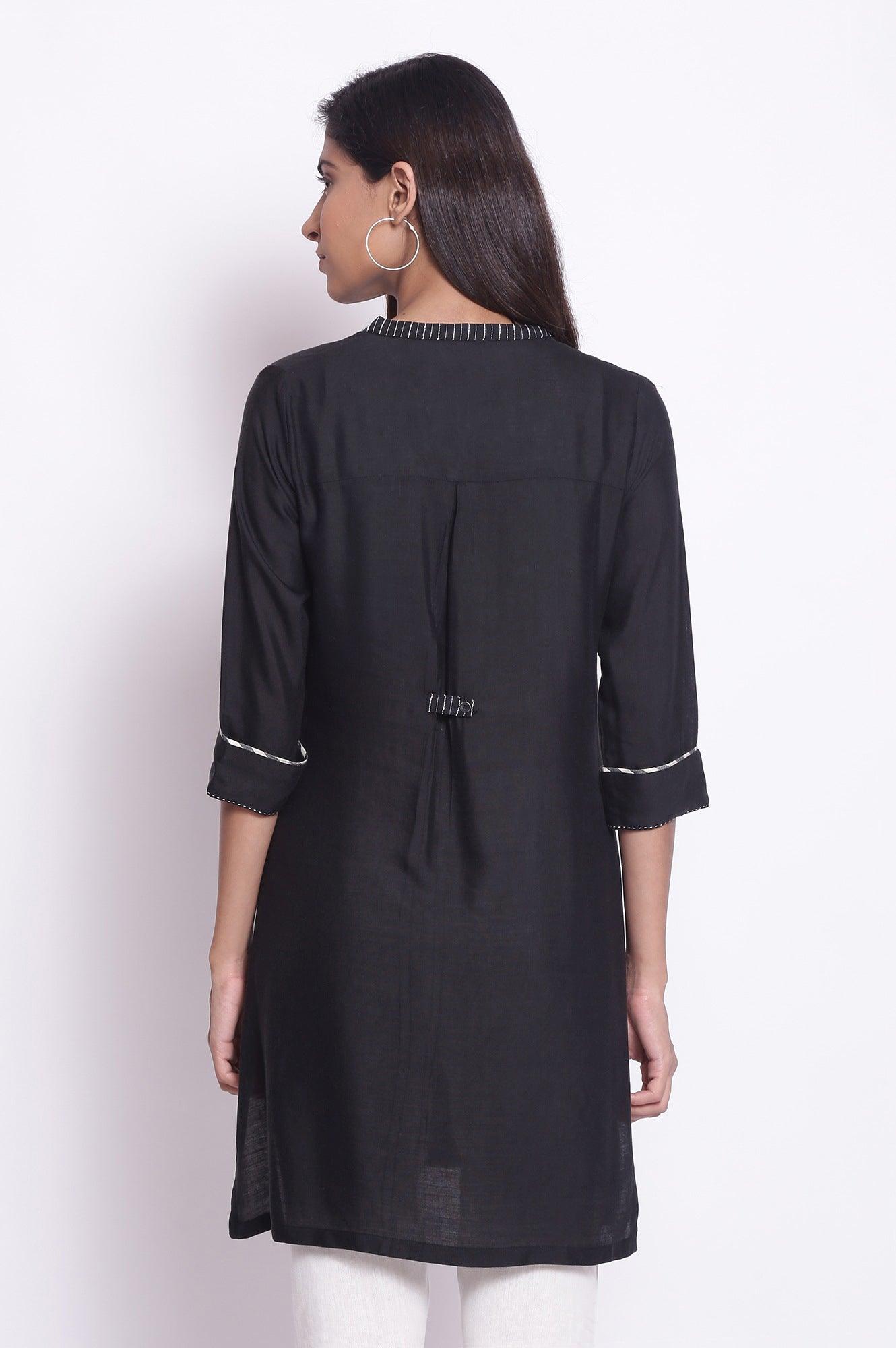Black Solid kurta - wforwoman