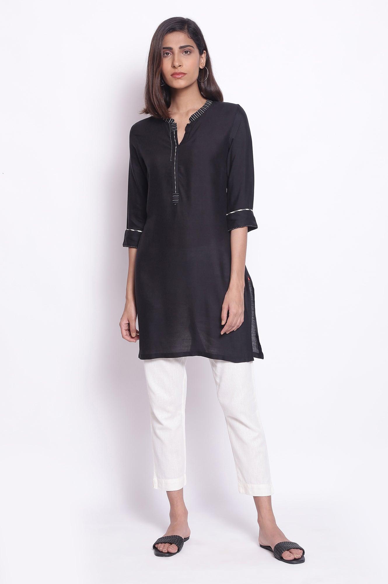 Black Solid kurta - wforwoman