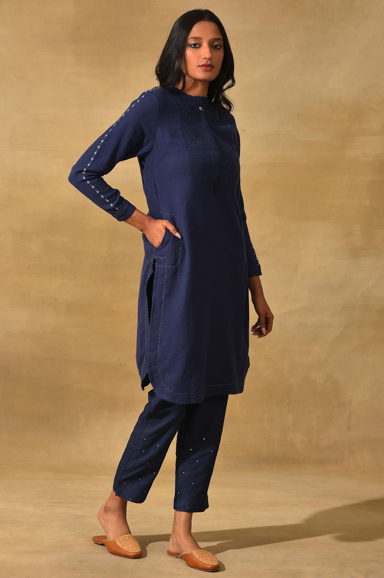 Blue Mandarin Neck Woollen kurta