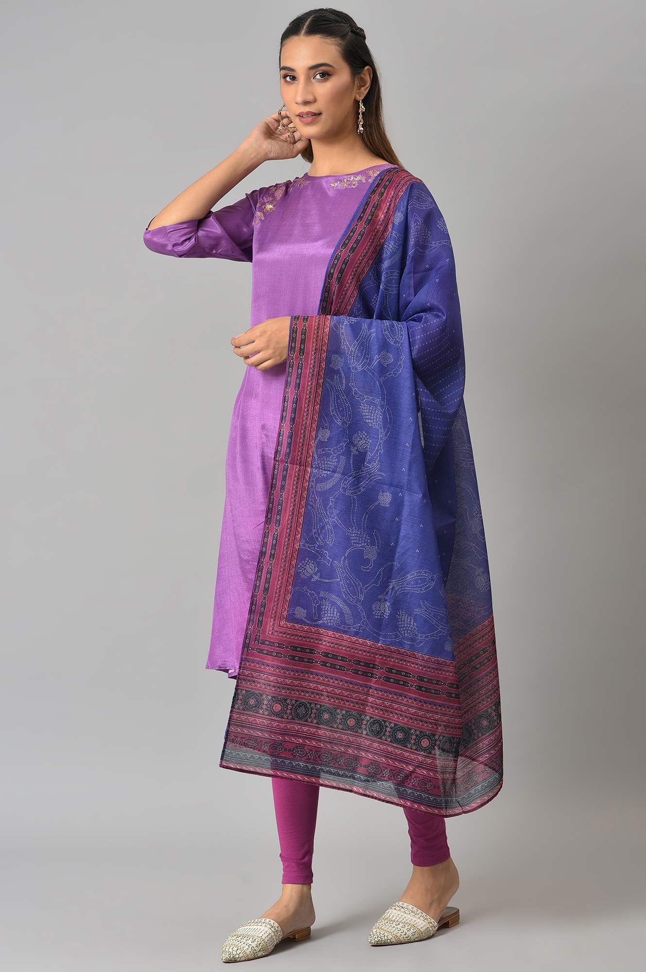 Dark Purple Ombre Cowl kurta With Tights And Bandhani Dupatta