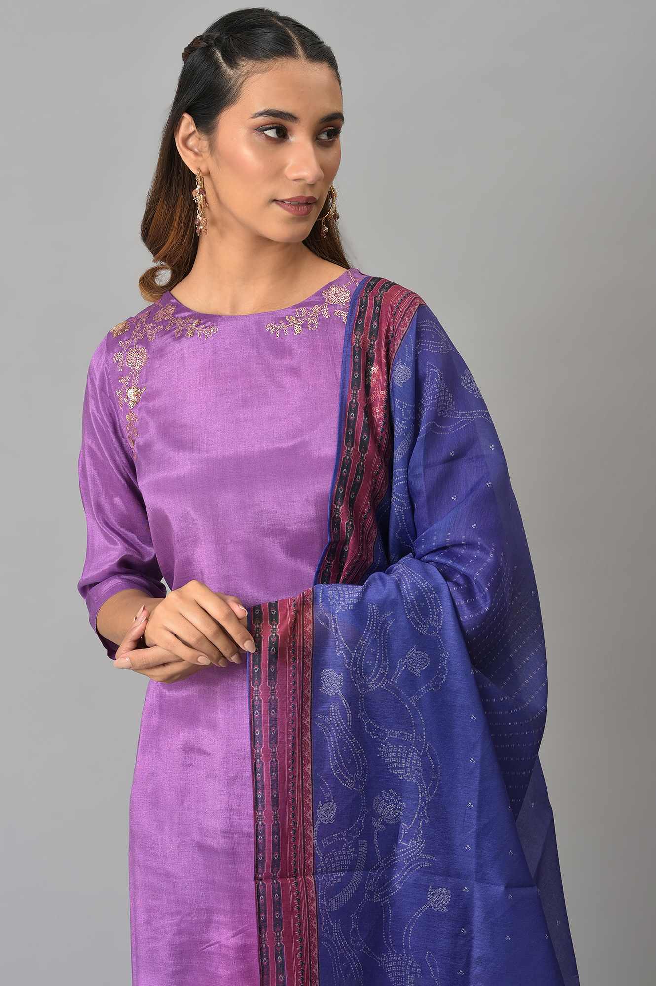Dark Purple Ombre Cowl kurta With Tights And Bandhani Dupatta