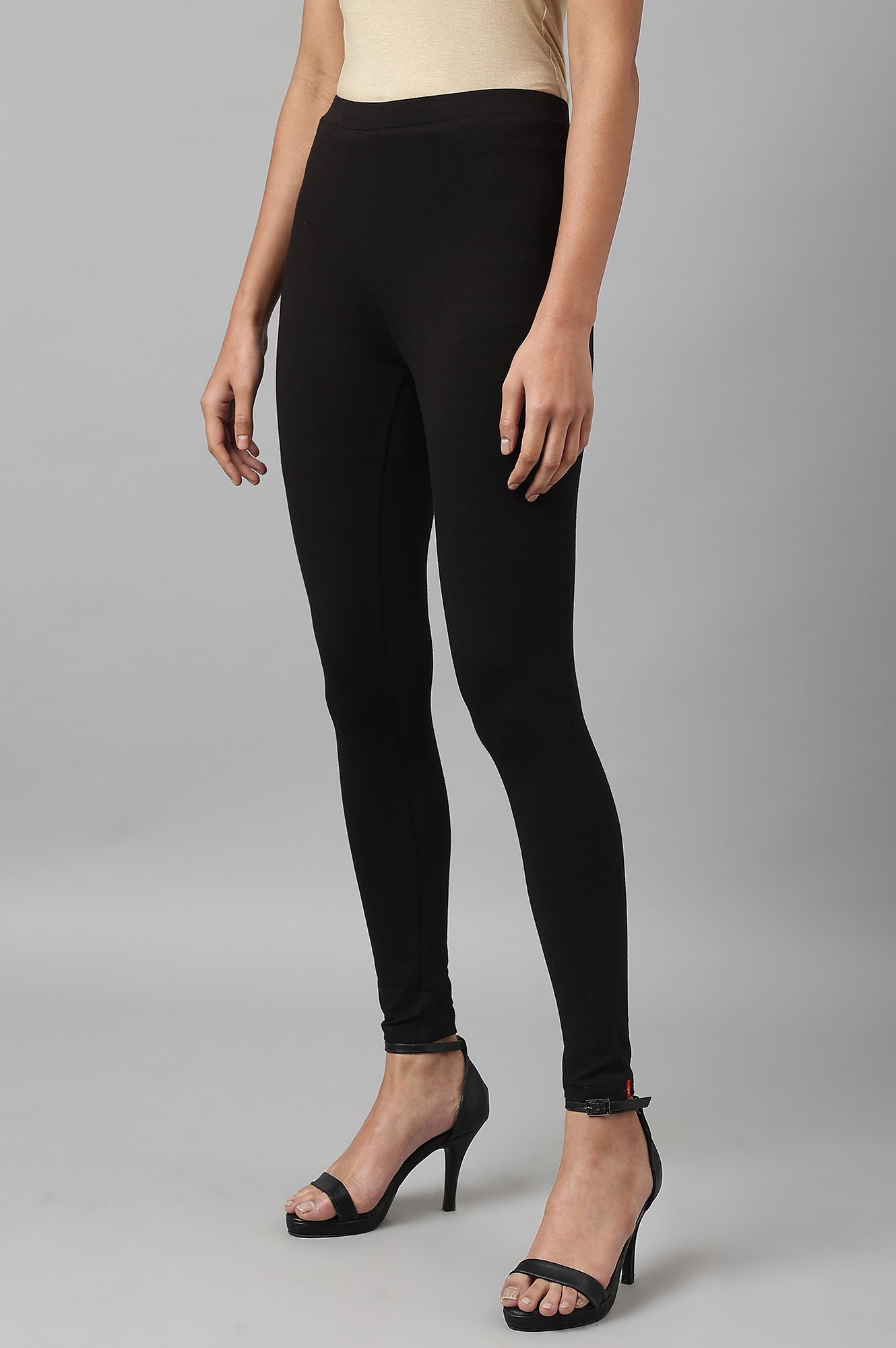 Black Solid Viscose Lycra Ankle Length Leggings