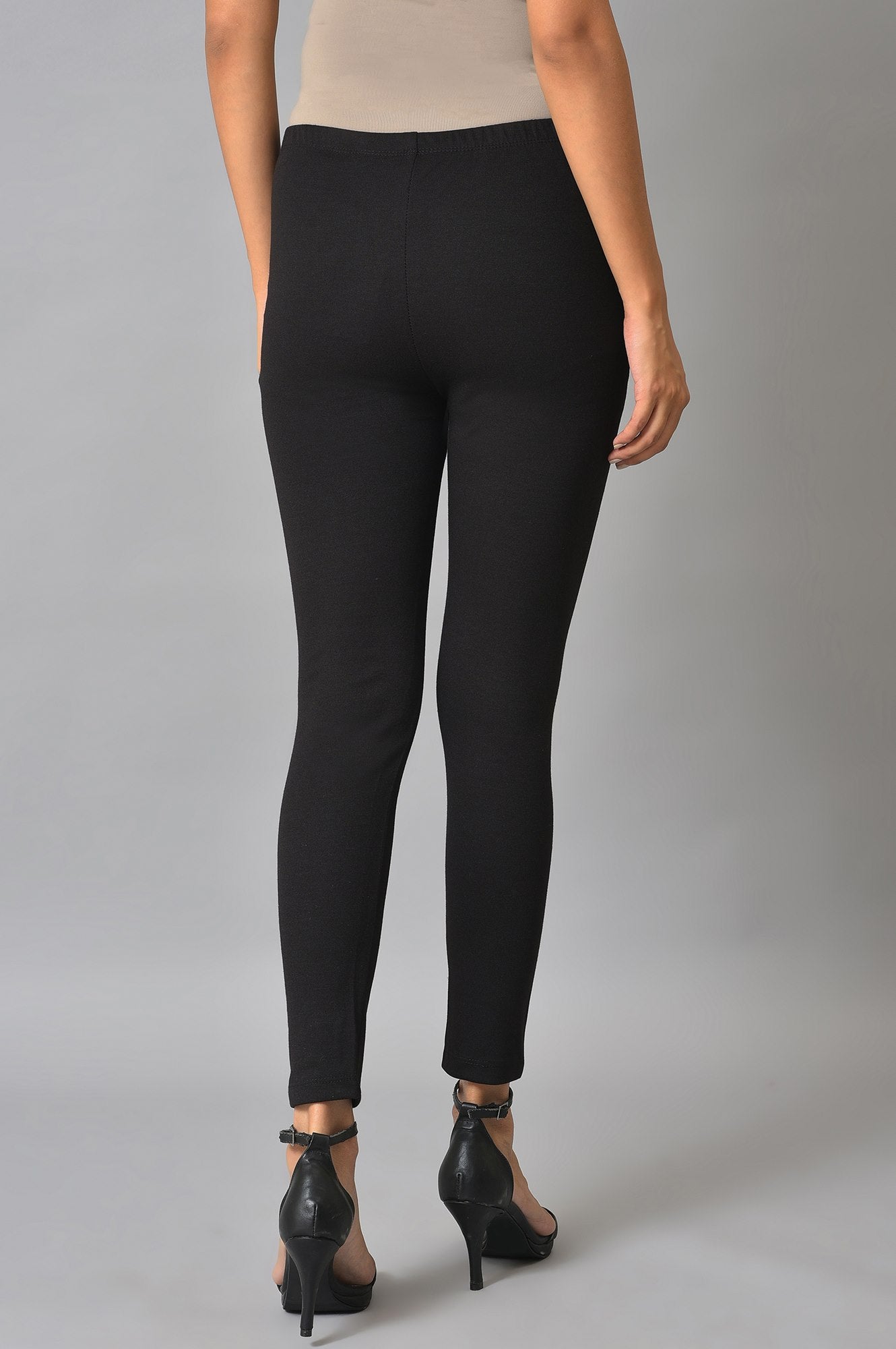 Black Solid Skinny Fit Cotton Tights With Elasticated Waistband