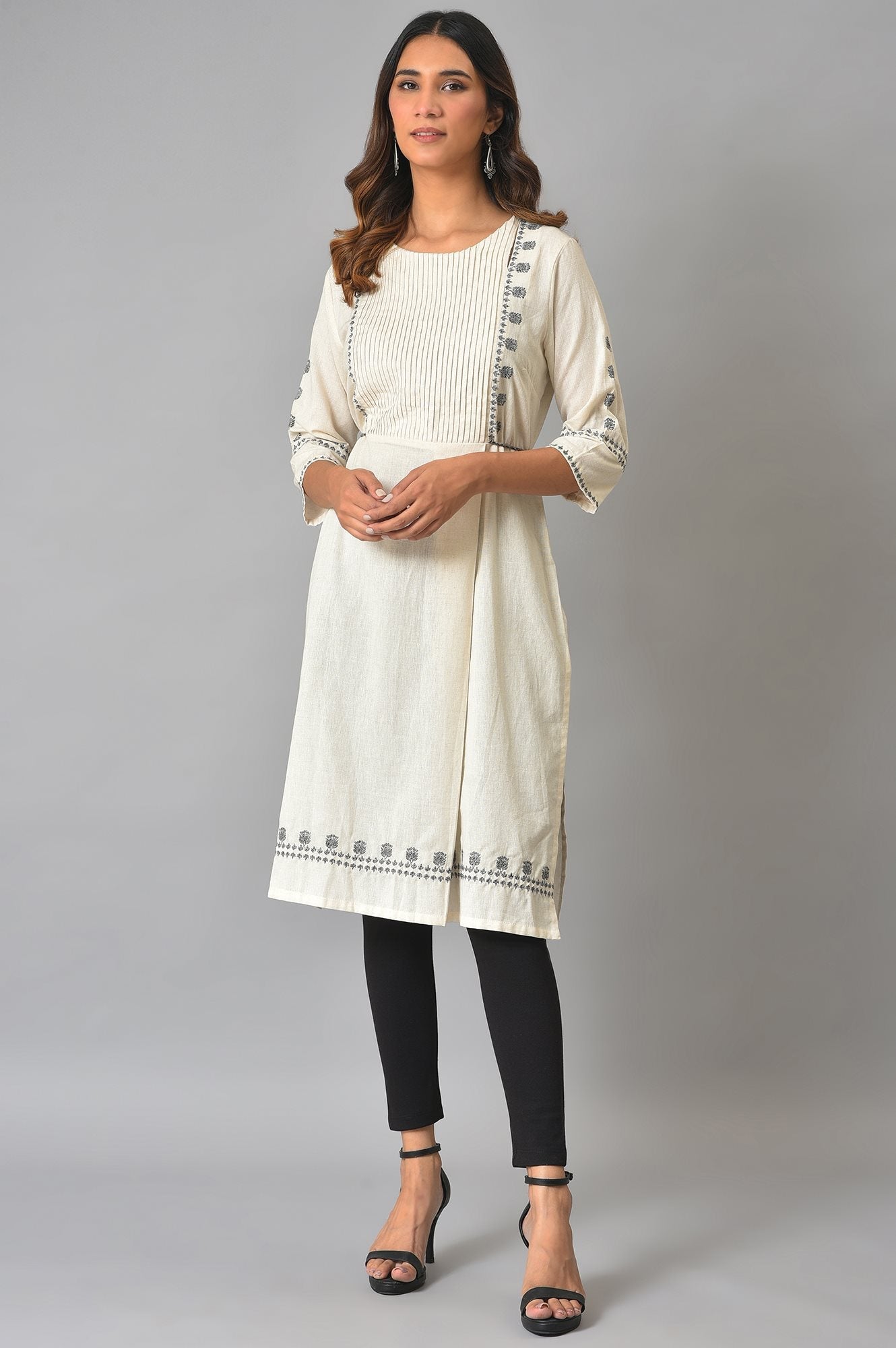 Black Solid Skinny Fit Cotton Tights With Elasticated Waistband