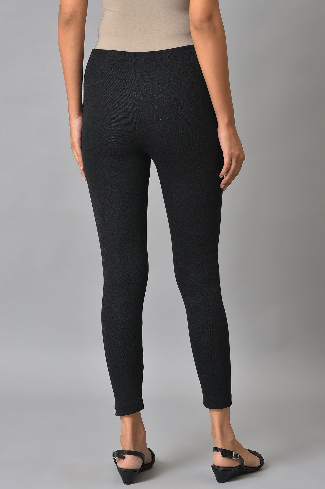 Black Solid Skinny Fit Tights With Elasticated Waist