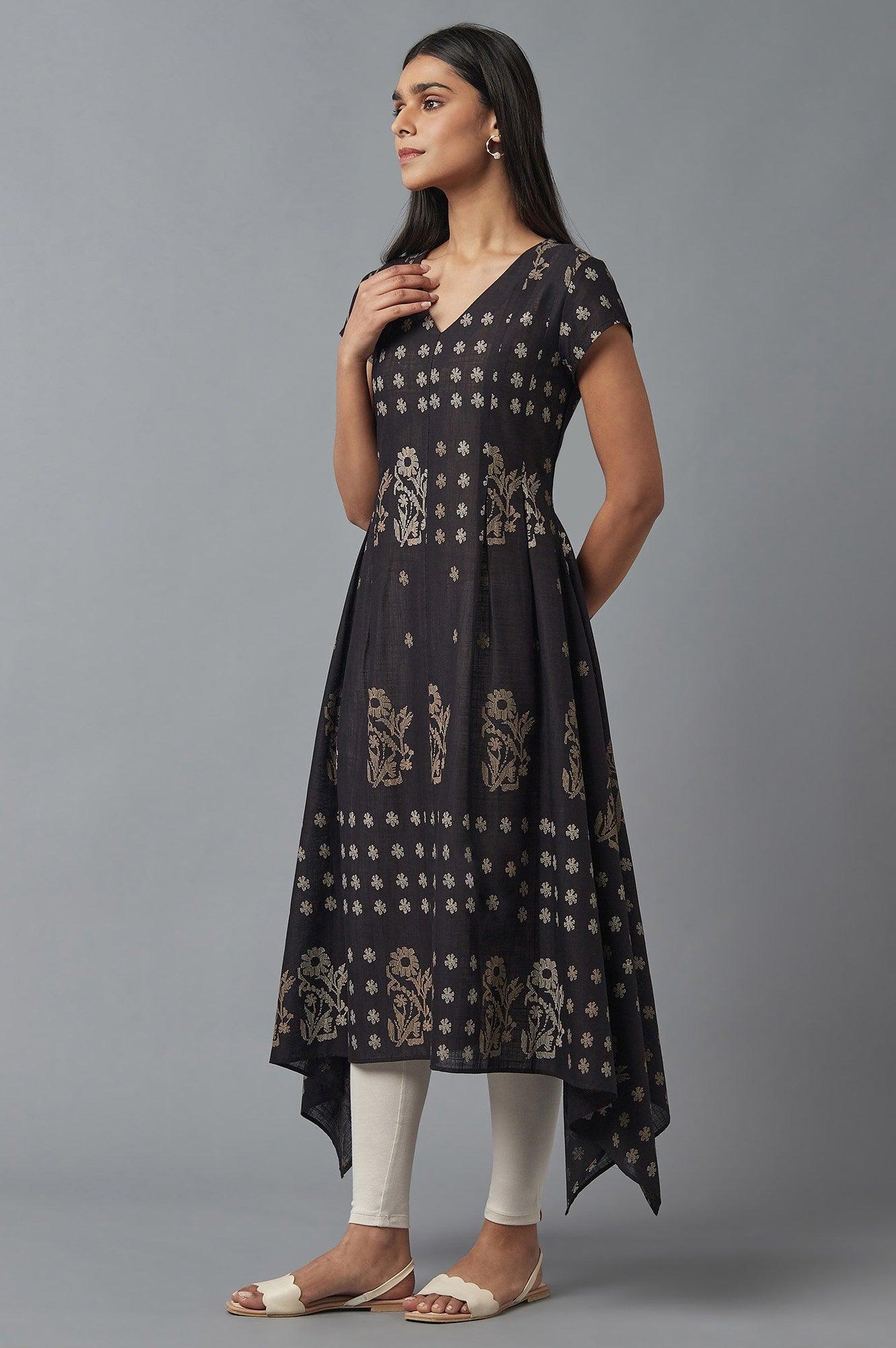Black Flared kurta In Floral Print and Side Dipped Hemline - wforwoman