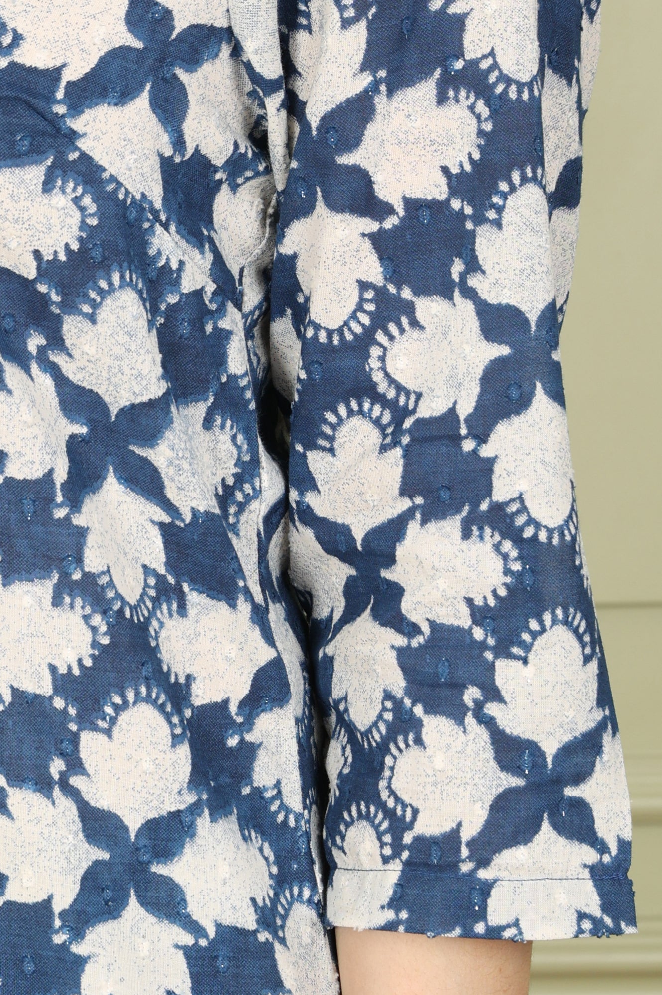 Blue Floral Printed Cotton Blend Straight Kurta And Pants Co-Ord Set - wforwoman