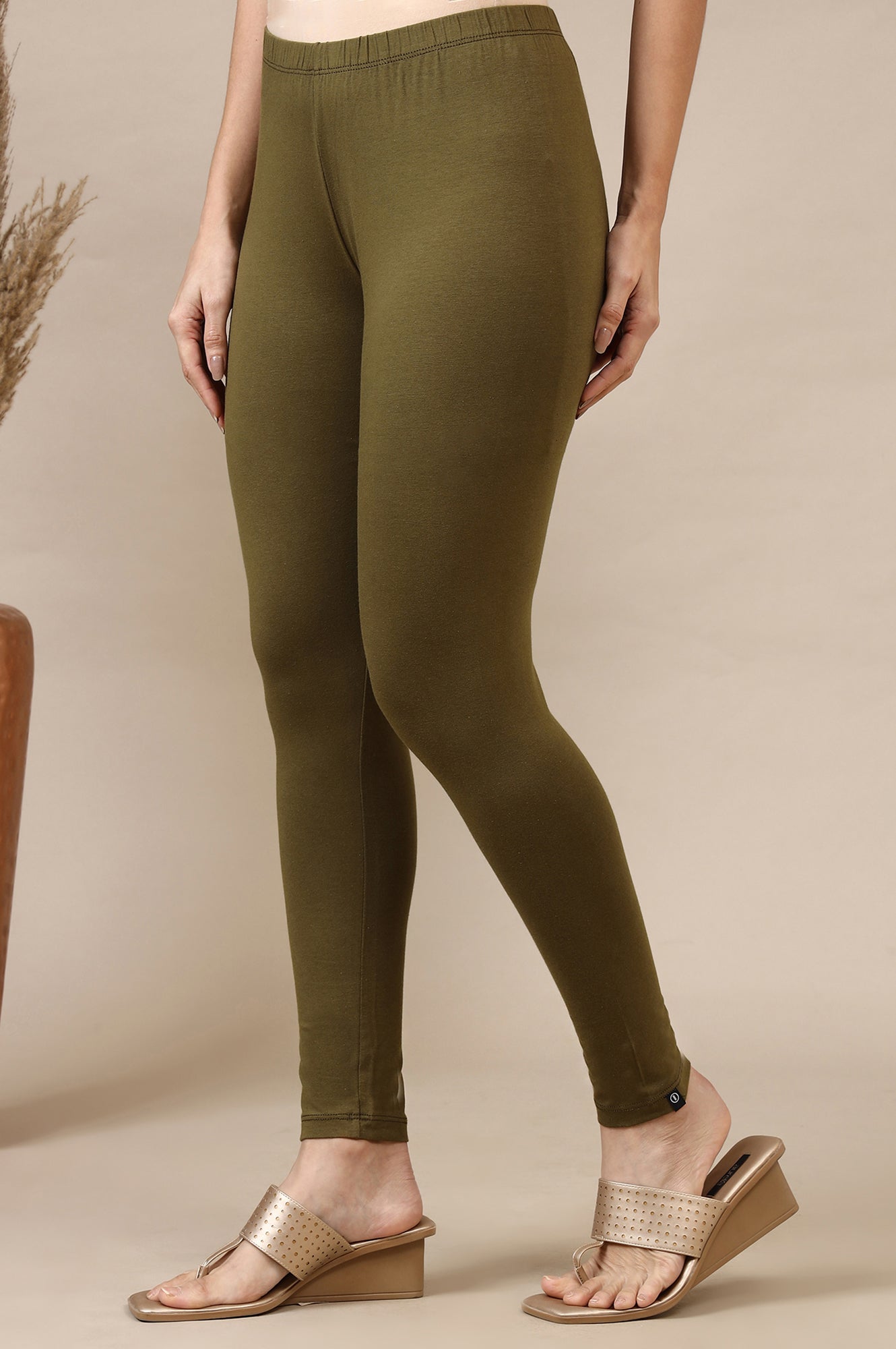 Green Solid Skinny Fit Cotton Lycra Leggings With Elasticated Waist