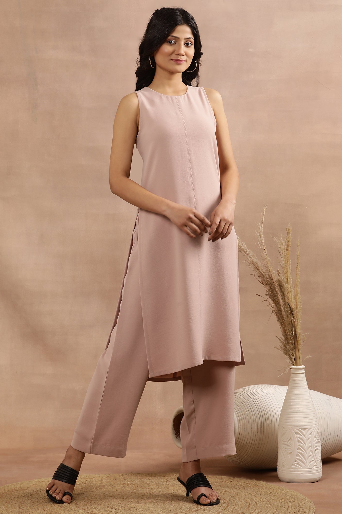 Pink Sleeveless Solid Straight Kurta And Pants Set