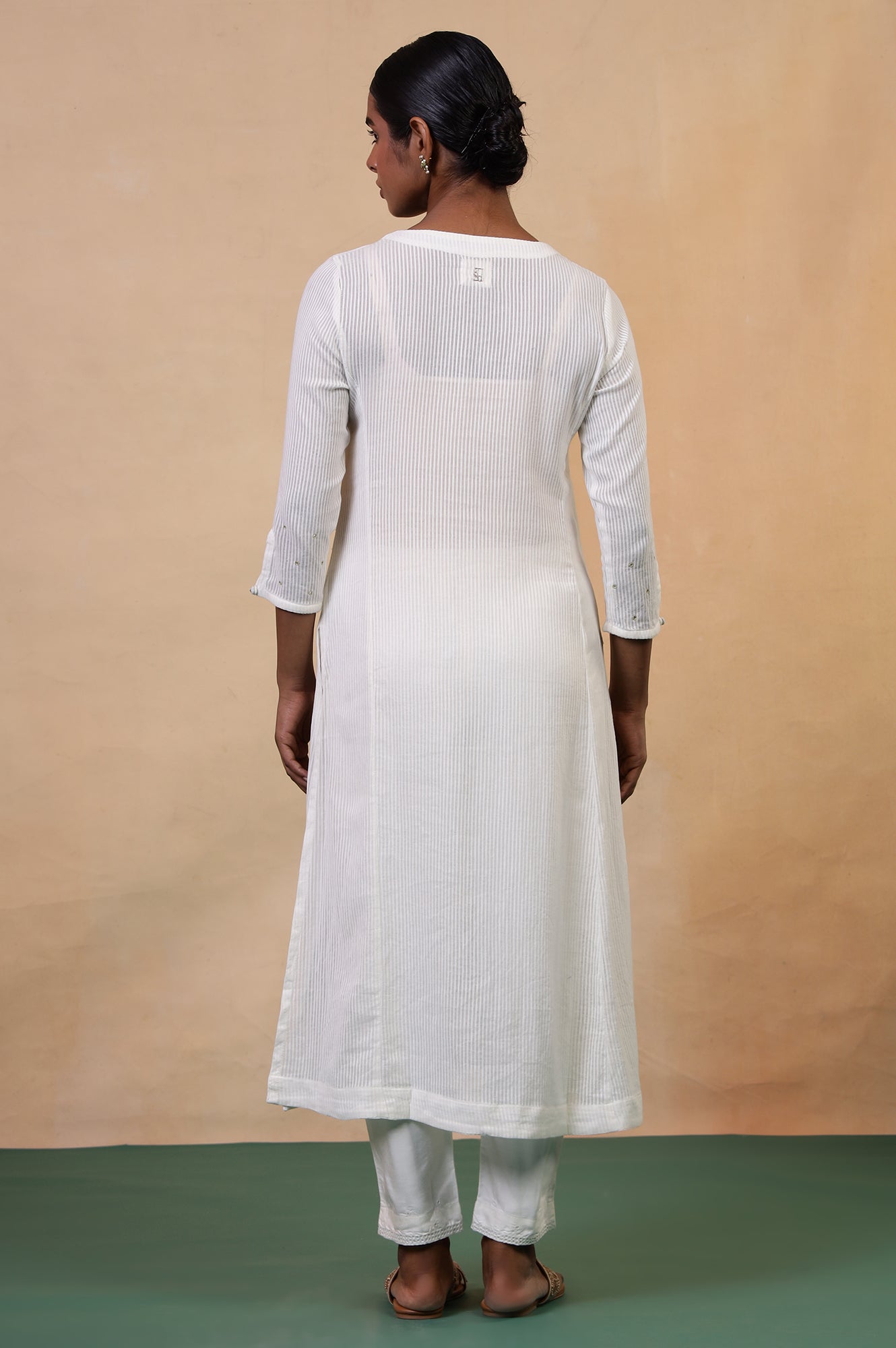 Folksong Off White Cotton A-Line Embroidered Chikankari Regular Kurta