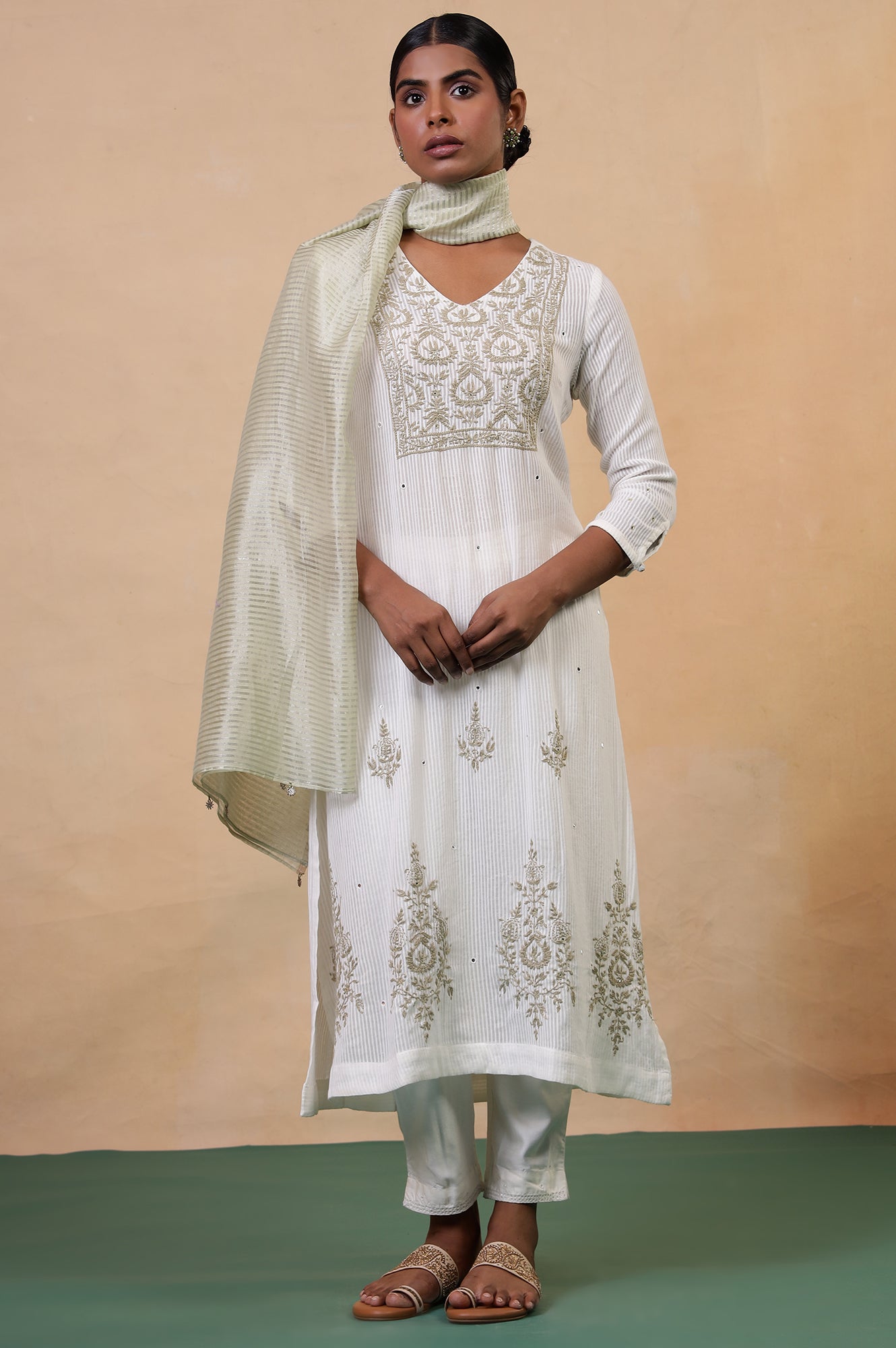 Folksong Off White Cotton A-Line Embroidered Chikankari Regular Kurta