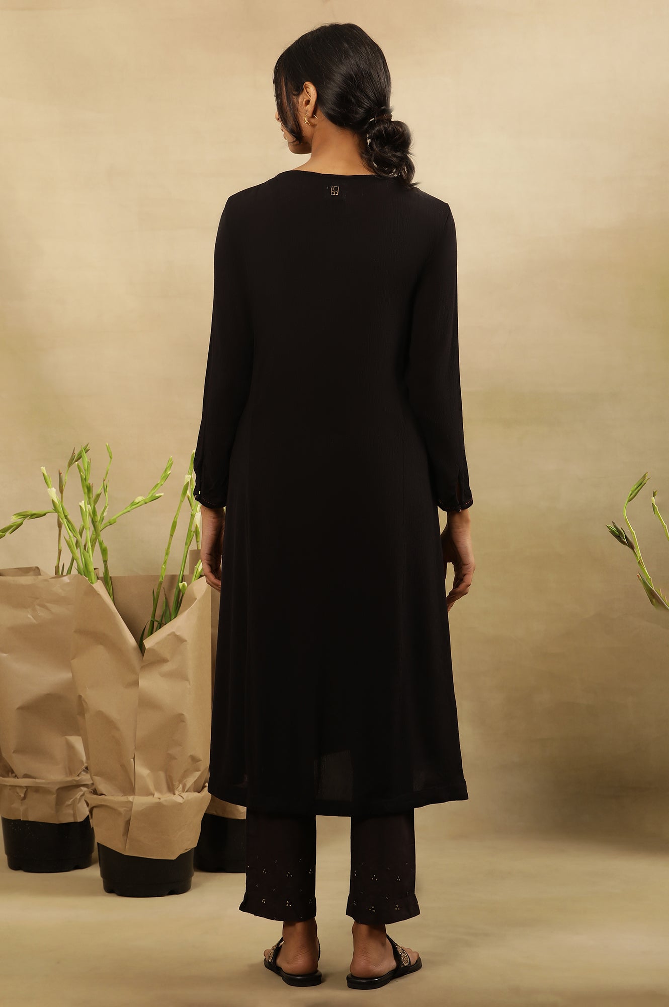 Black Embroidered Rayon Crepe Kurta