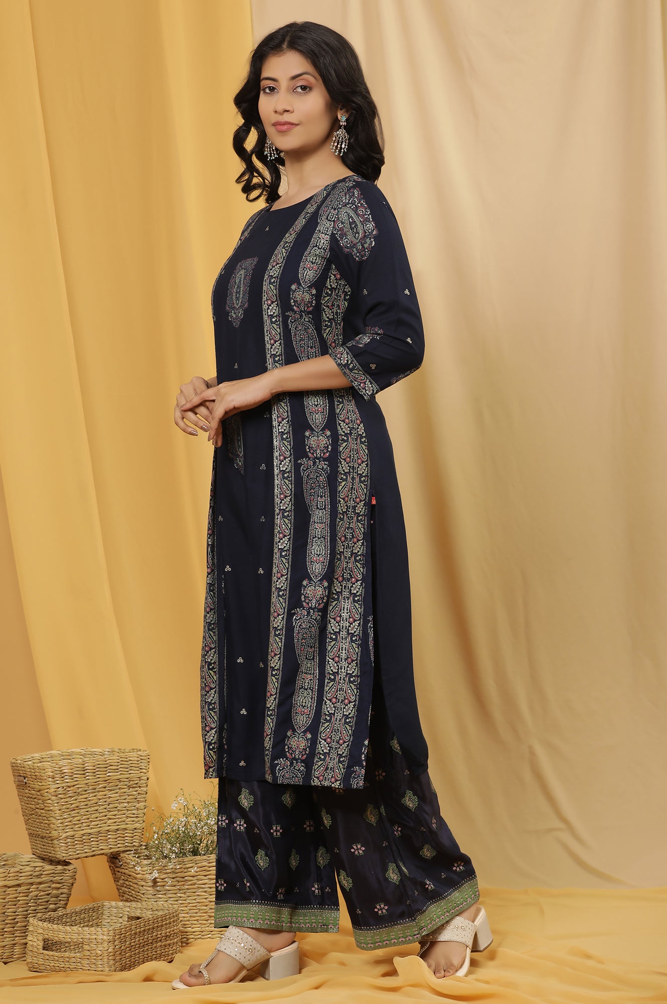 Blue Printed Festive Kurta And Parallel Pants Set