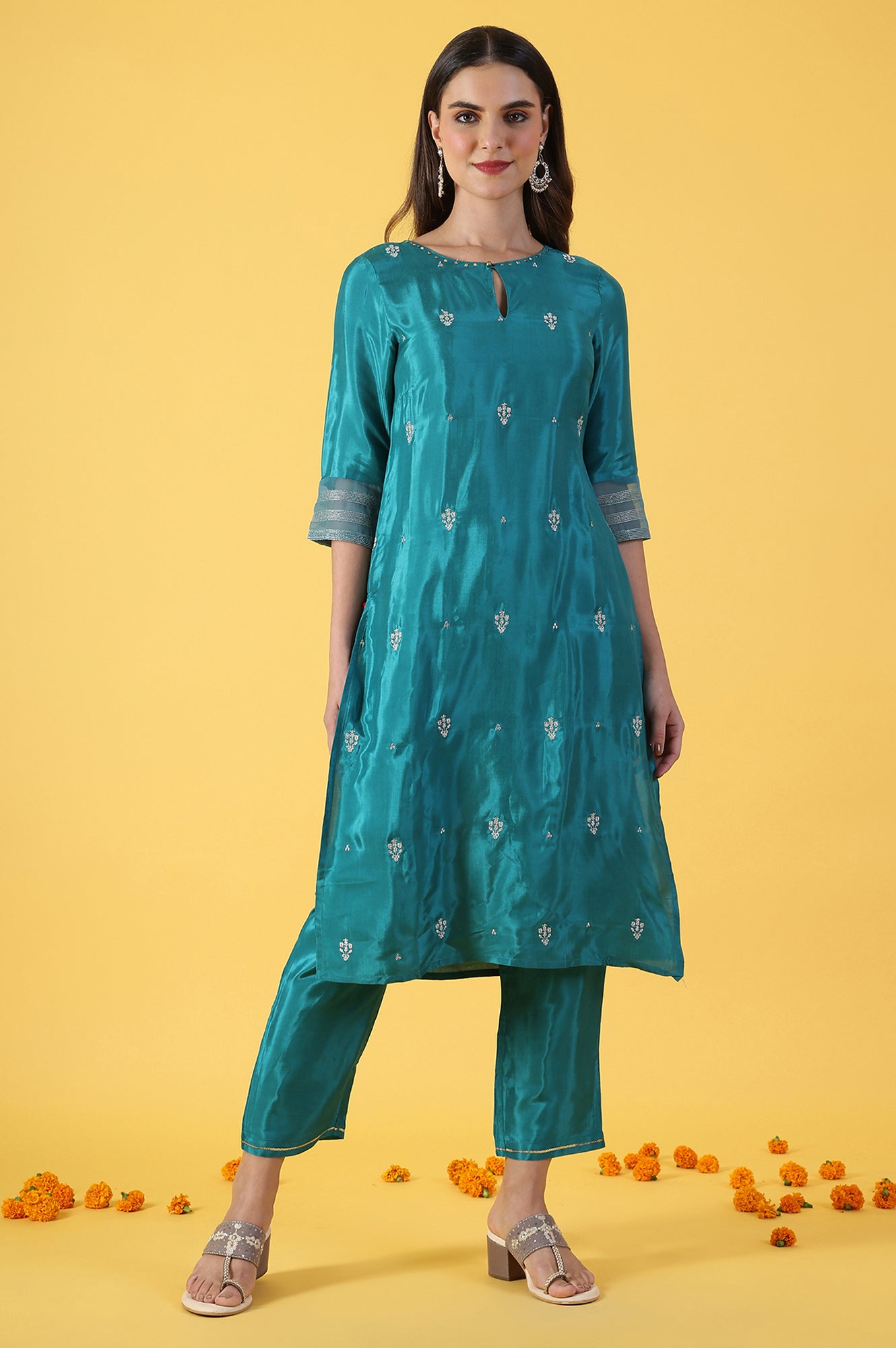 Blue Embroidered Rayon Straight Kurta in Keyhole Neck