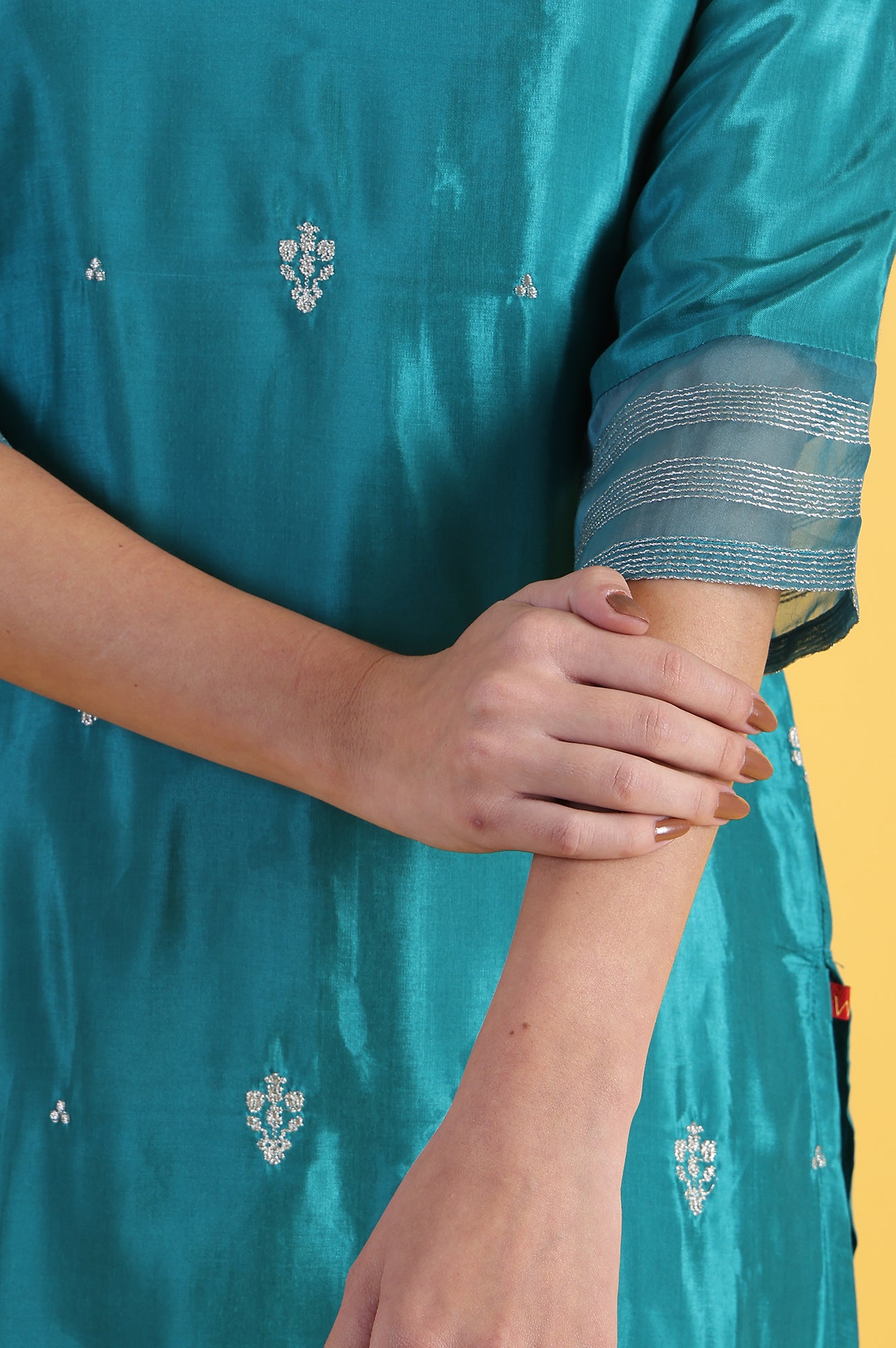 Blue Embroidered Rayon Straight Kurta in Keyhole Neck