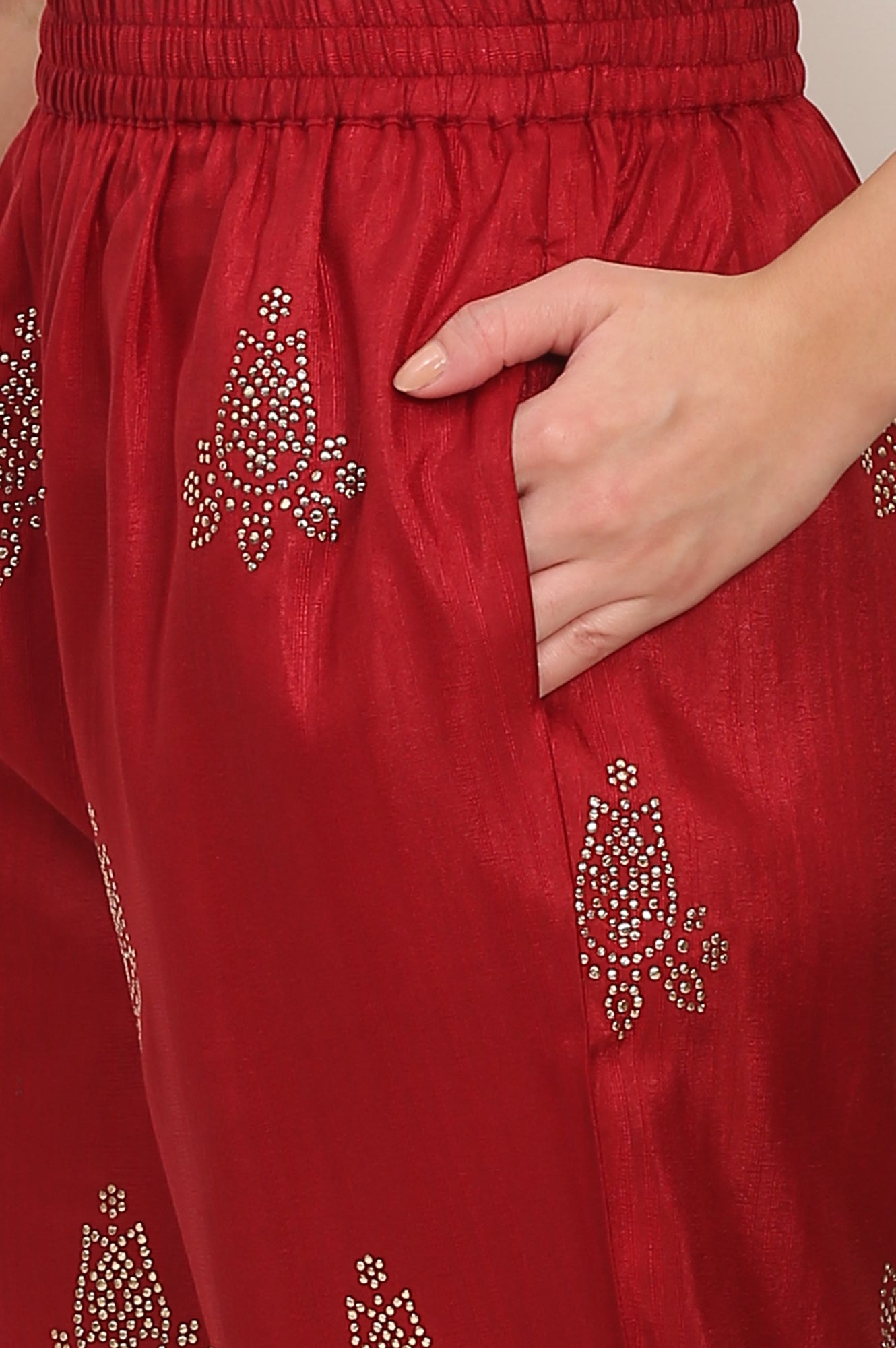 Red Mukaish Embellished Straight Kurta and Straight Pants Co-ord Set