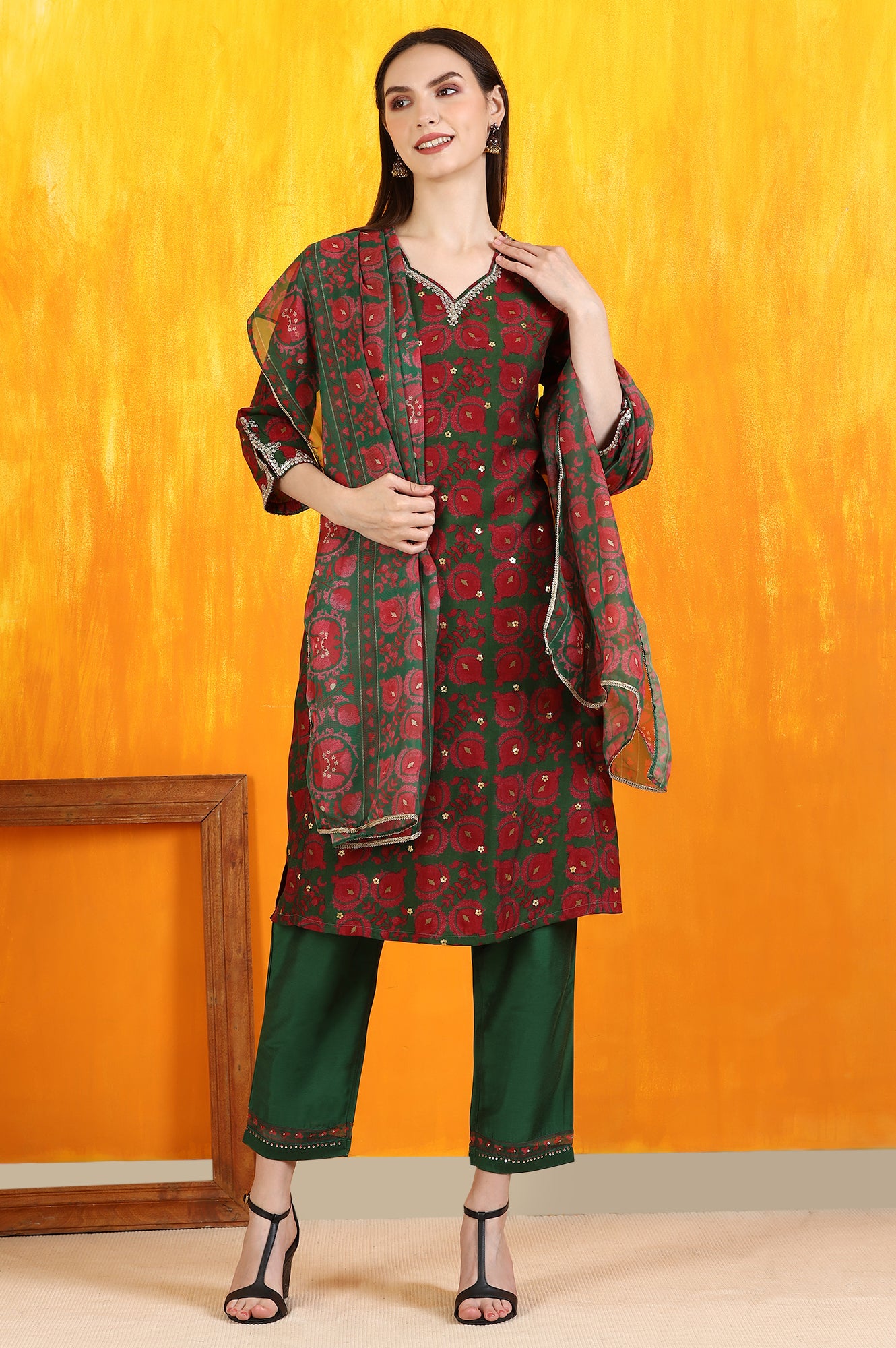 Green Printed Zari Embroidered Straight Kurta with Pants and Organza Dupatta