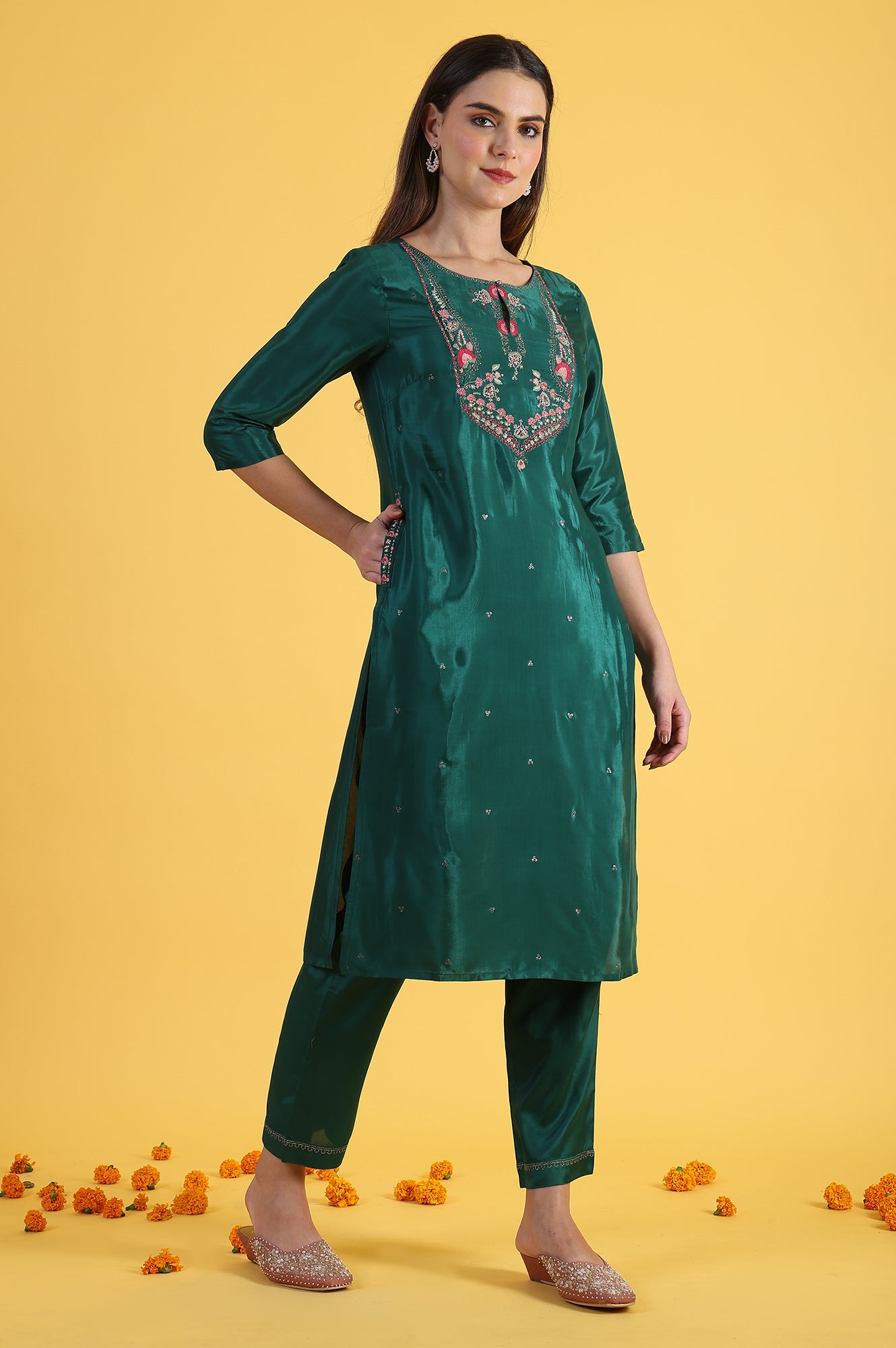 Green Thread Embroidered Straight Kurta and Pants Set with Dupatta