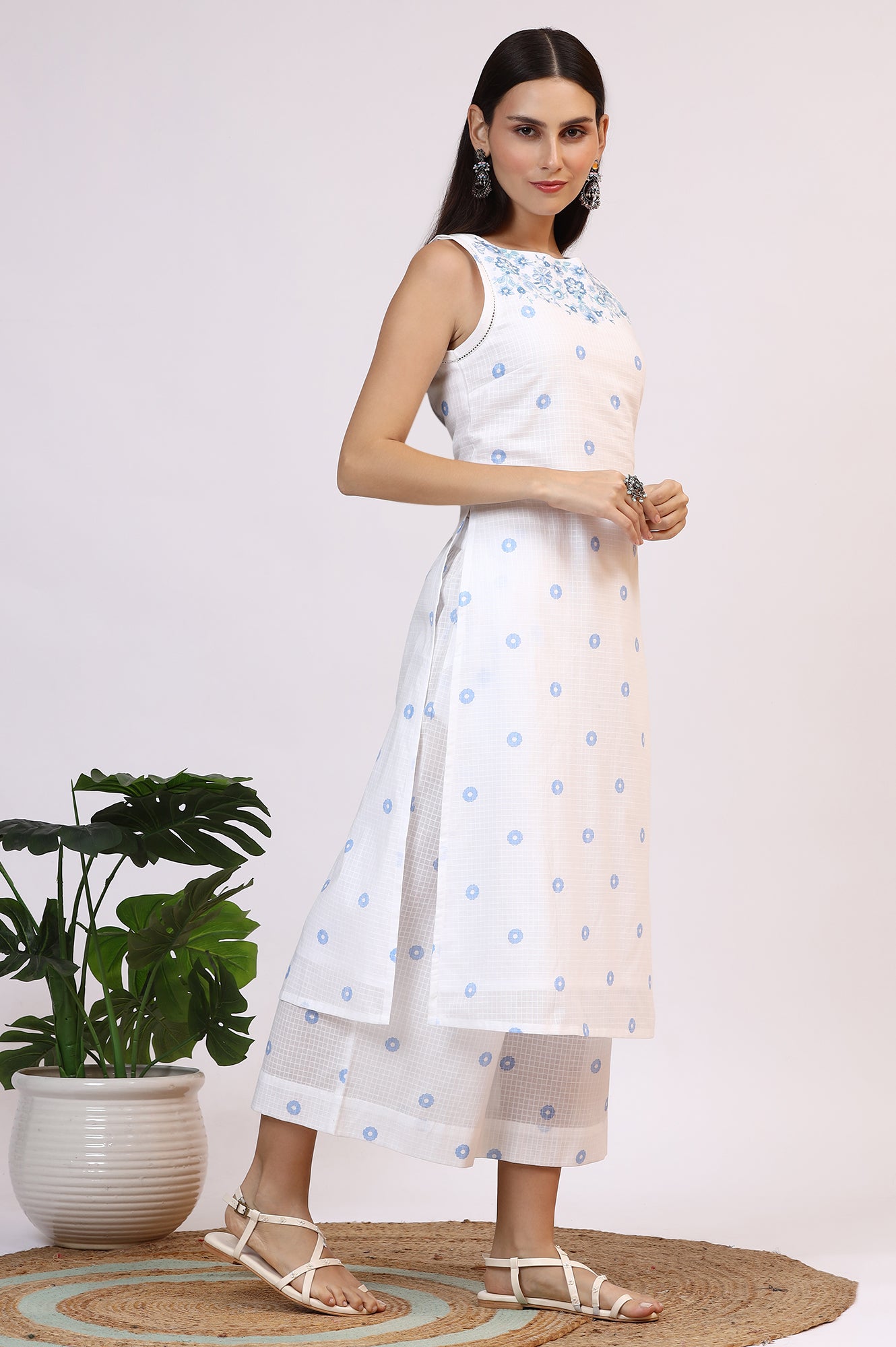 White Checker Embroidered Straight Kurta and Flared Pants Co-ord Set