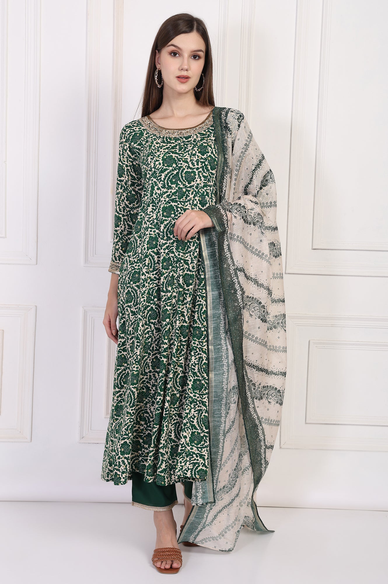 Women's Green Ethnic Motifs Printed Anarkali Kurta
