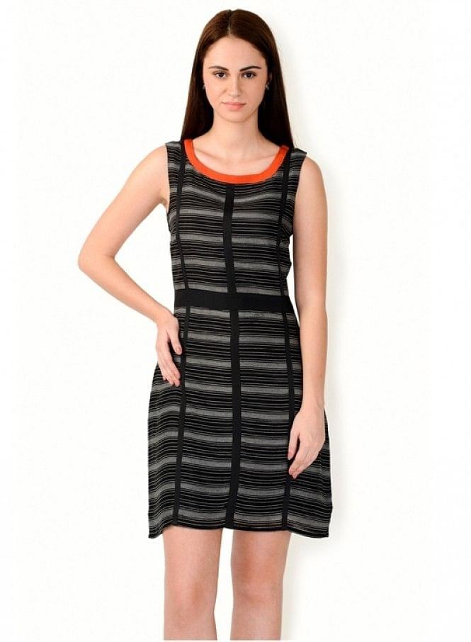 Black Sleeveless Dress - wforwoman