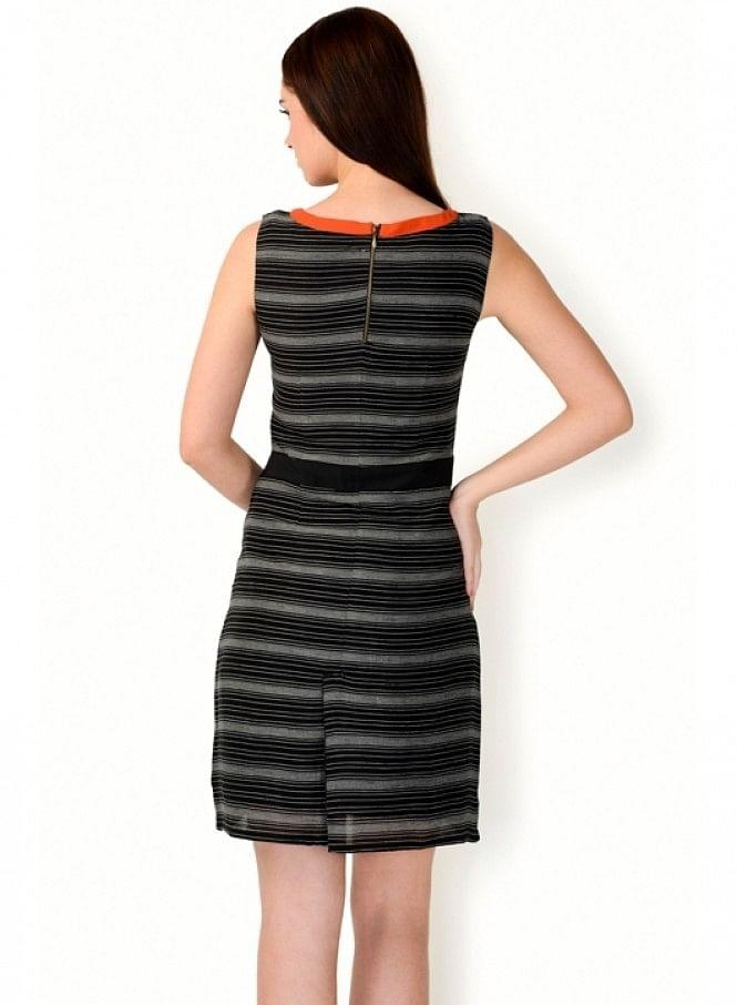 Black Sleeveless Dress - wforwoman