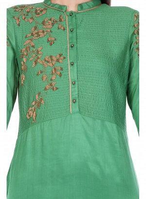 Green Embellished Full Sleeve kurta - wforwoman