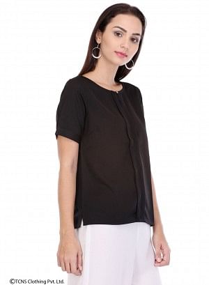 Black Short Sleeve Top