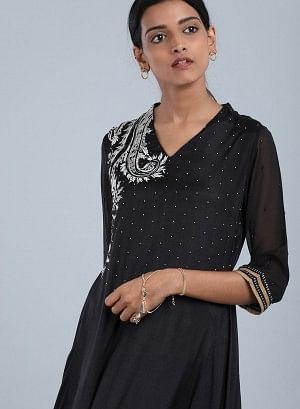 Black V Neck Embellished kurta - wforwoman