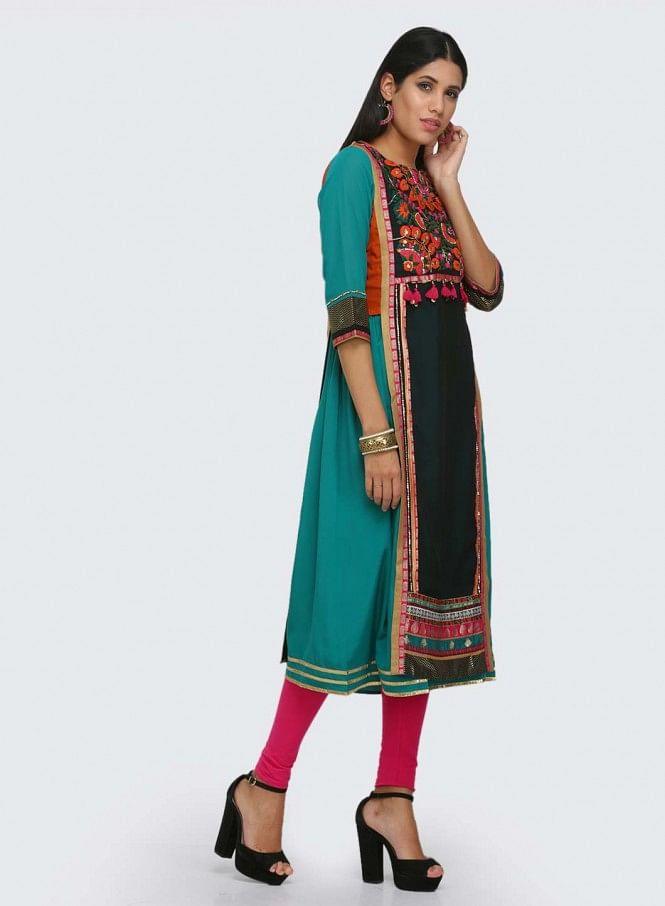 Blue Embroidered Round Neck kurta - wforwoman