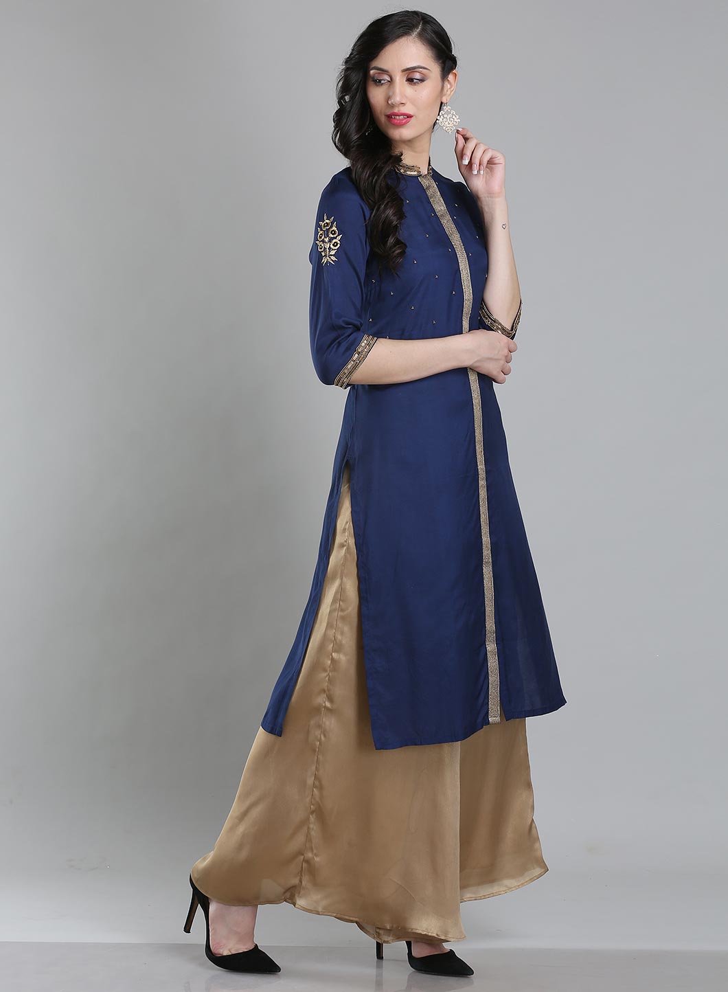 Blue Solid Mandarin Neck kurta