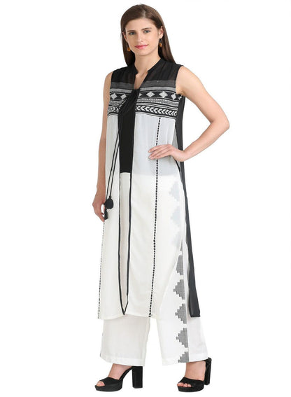 White &amp; Black Sleeveless Printed Gillet - wforwoman