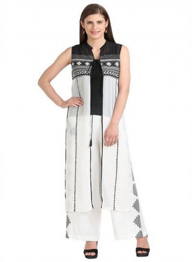 White &amp; Black Sleeveless Printed Gillet - wforwoman