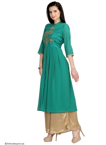 Green Embroidered 3/4 Sleeve kurta - wforwoman