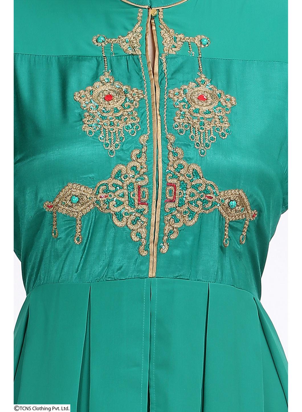 Green Embroidered 3/4 Sleeve kurta - wforwoman