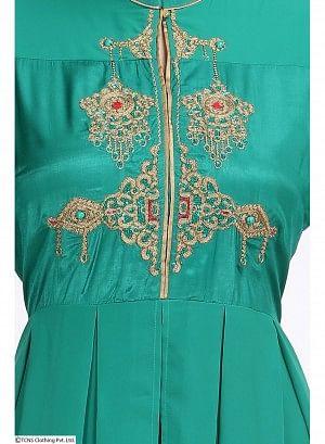 Green Embroidered 3/4 Sleeve kurta - wforwoman