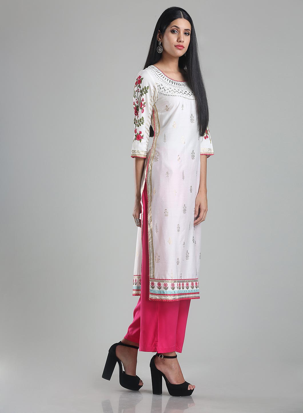 White Round Neck Printed kurta