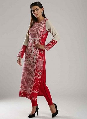 Pink &amp; White Woollen Round Neck kurta