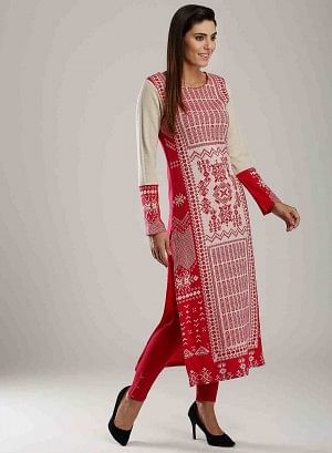 Pink &amp; White Woollen Round Neck kurta