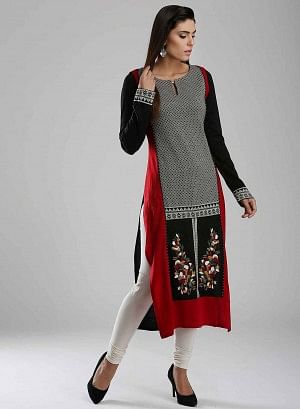 Black &amp; Red Woollen Round Neck kurta