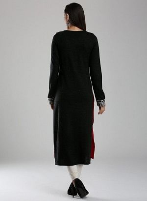 Black &amp; Red Woollen Round Neck kurta