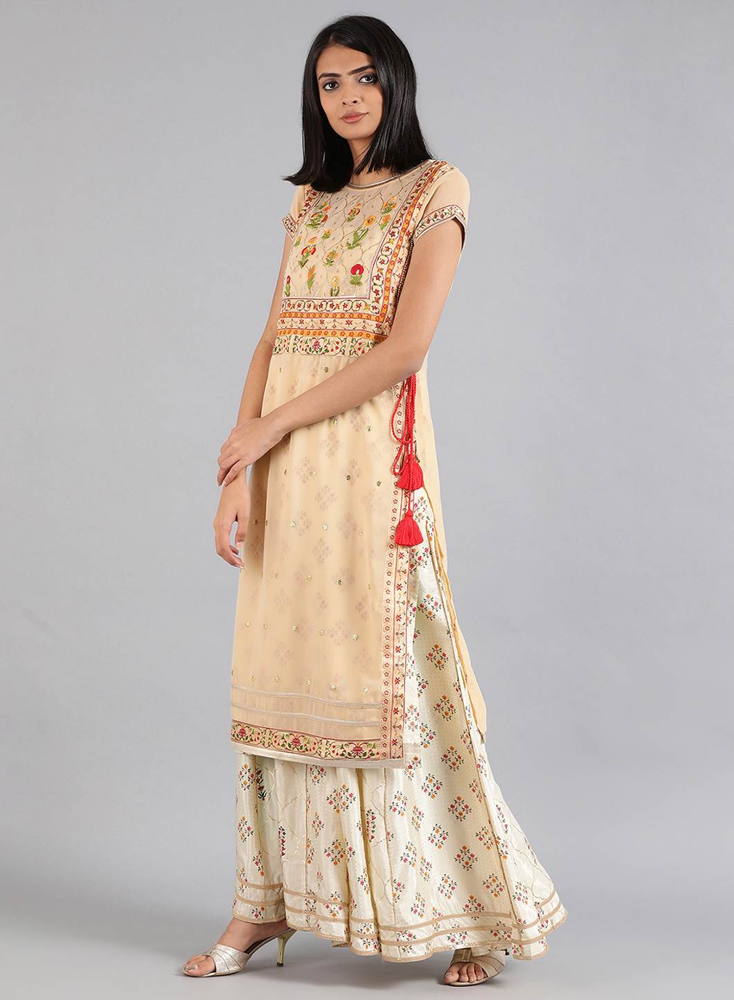 Beige Round Neck Embroidered kurta