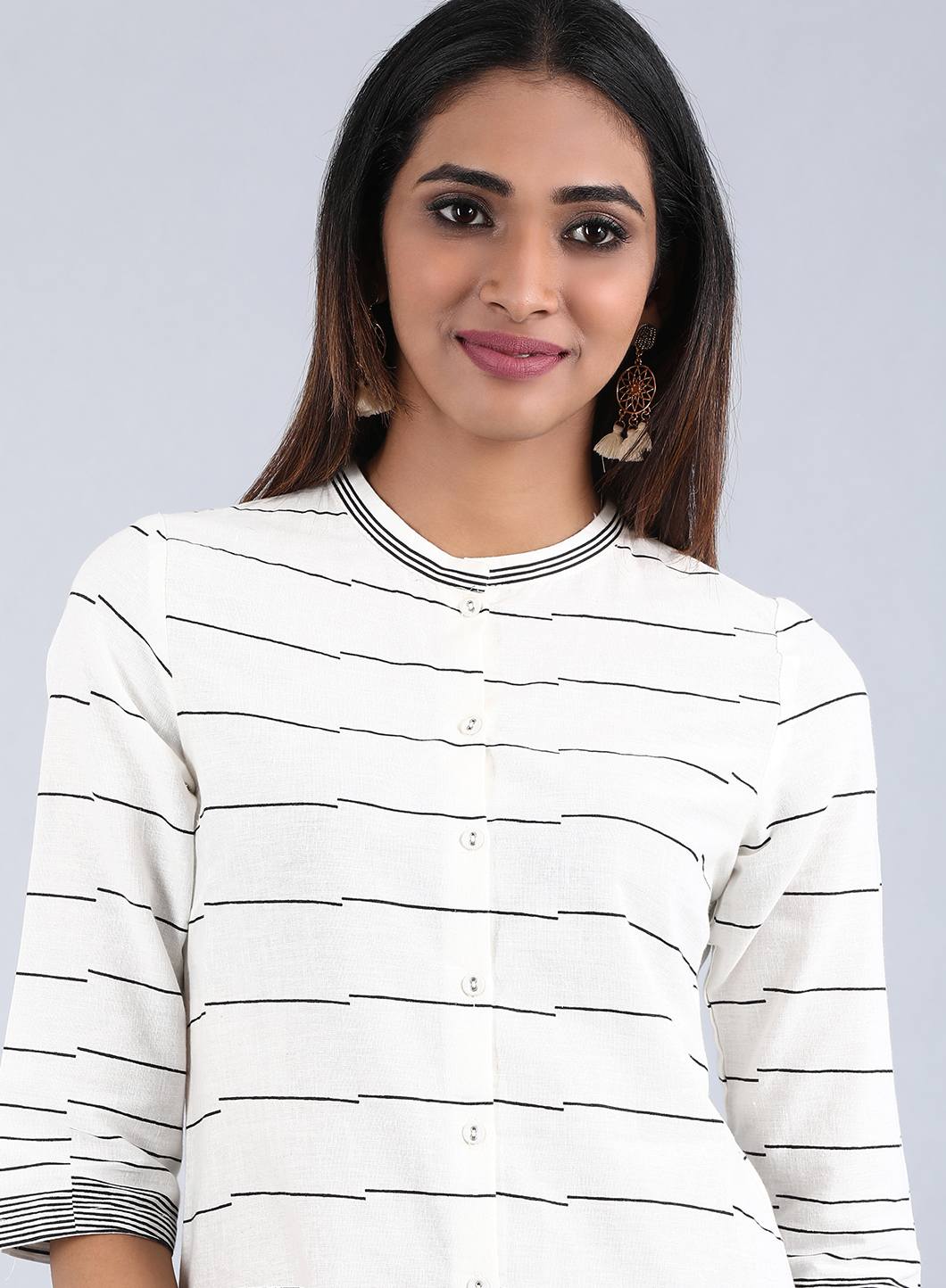 White Mandarin Neck Striped kurta