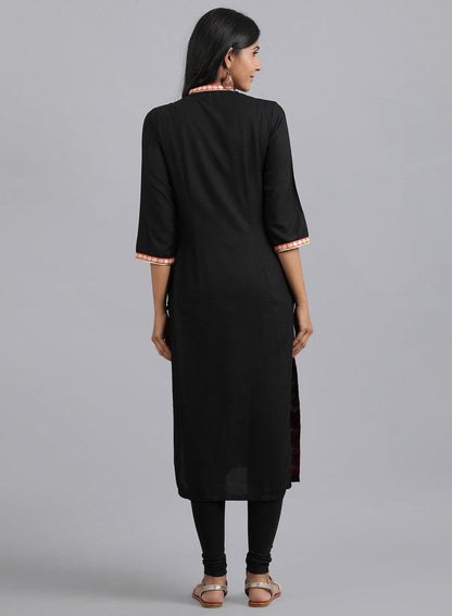 Black Mandarin Neck Embellished kurta - wforwoman