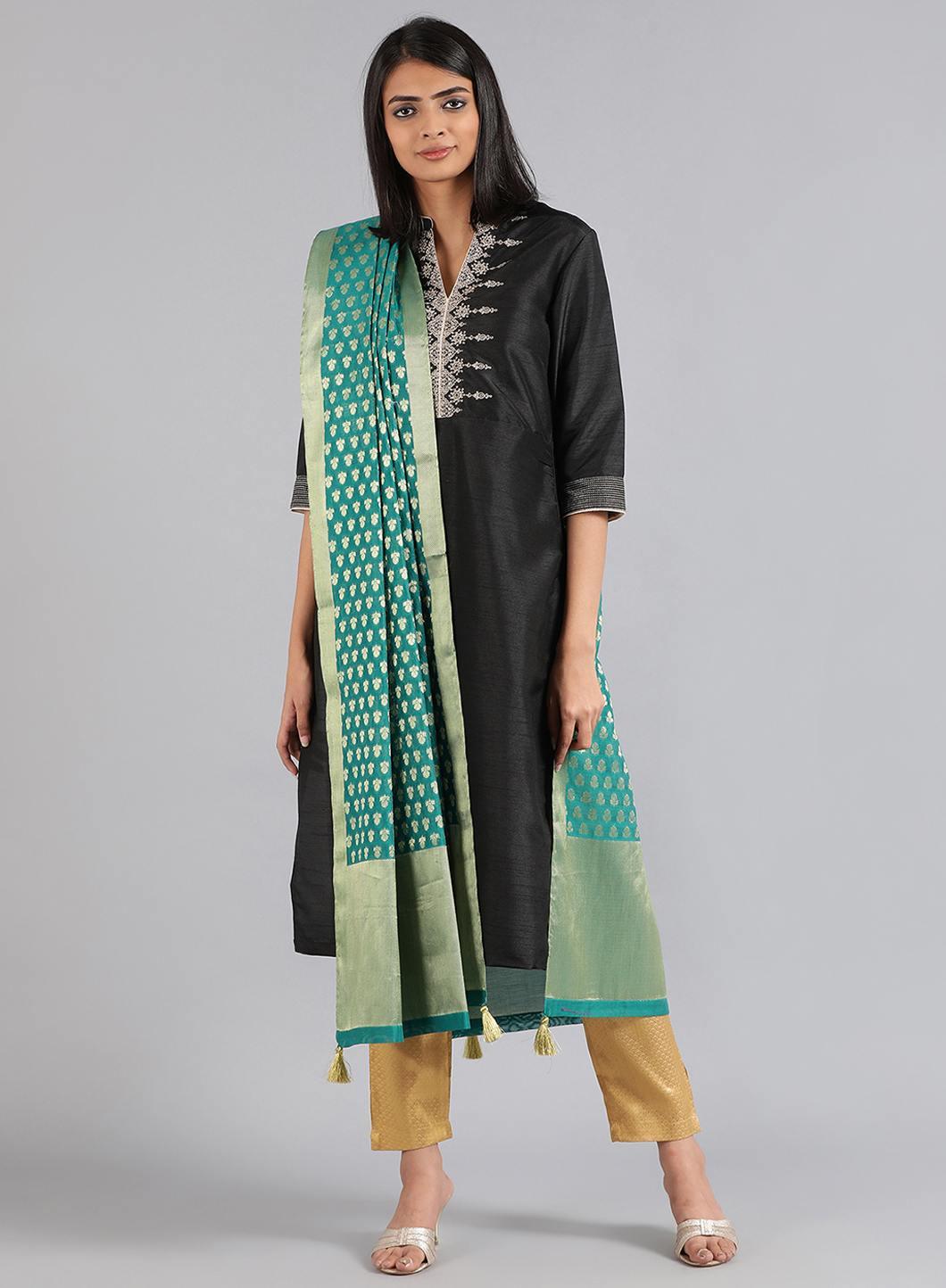 Black Mandarin Neck Solid kurta - wforwoman