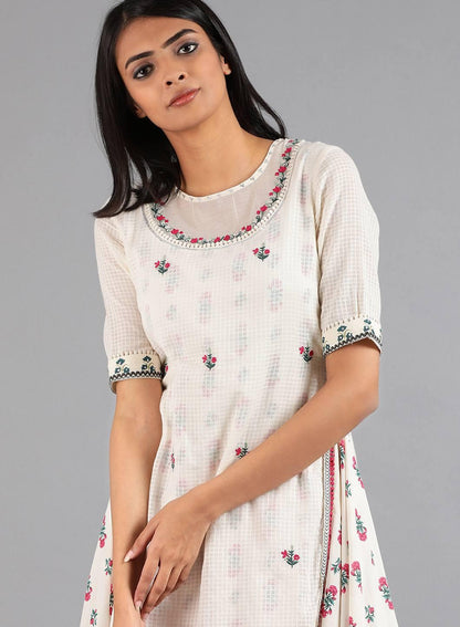 White &amp; Green Mandarin Neck Embroidered kurta - wforwoman