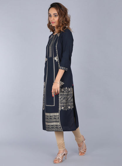 Blue Round Neck Embellished kurta