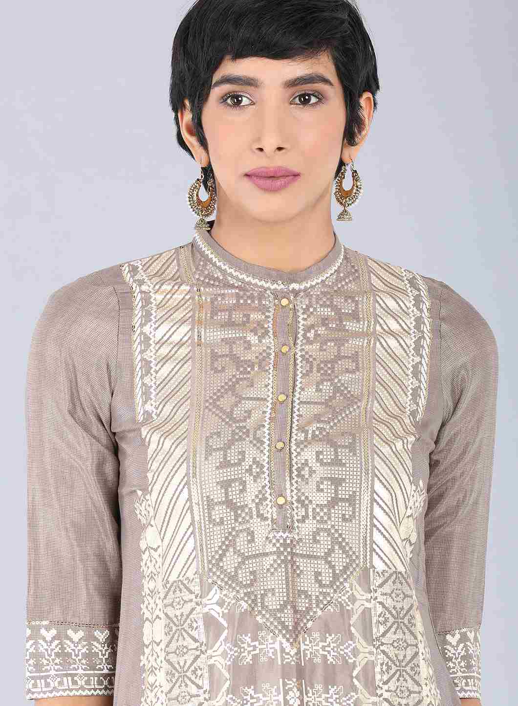 Brown Mandarin Neck Embellished kurta