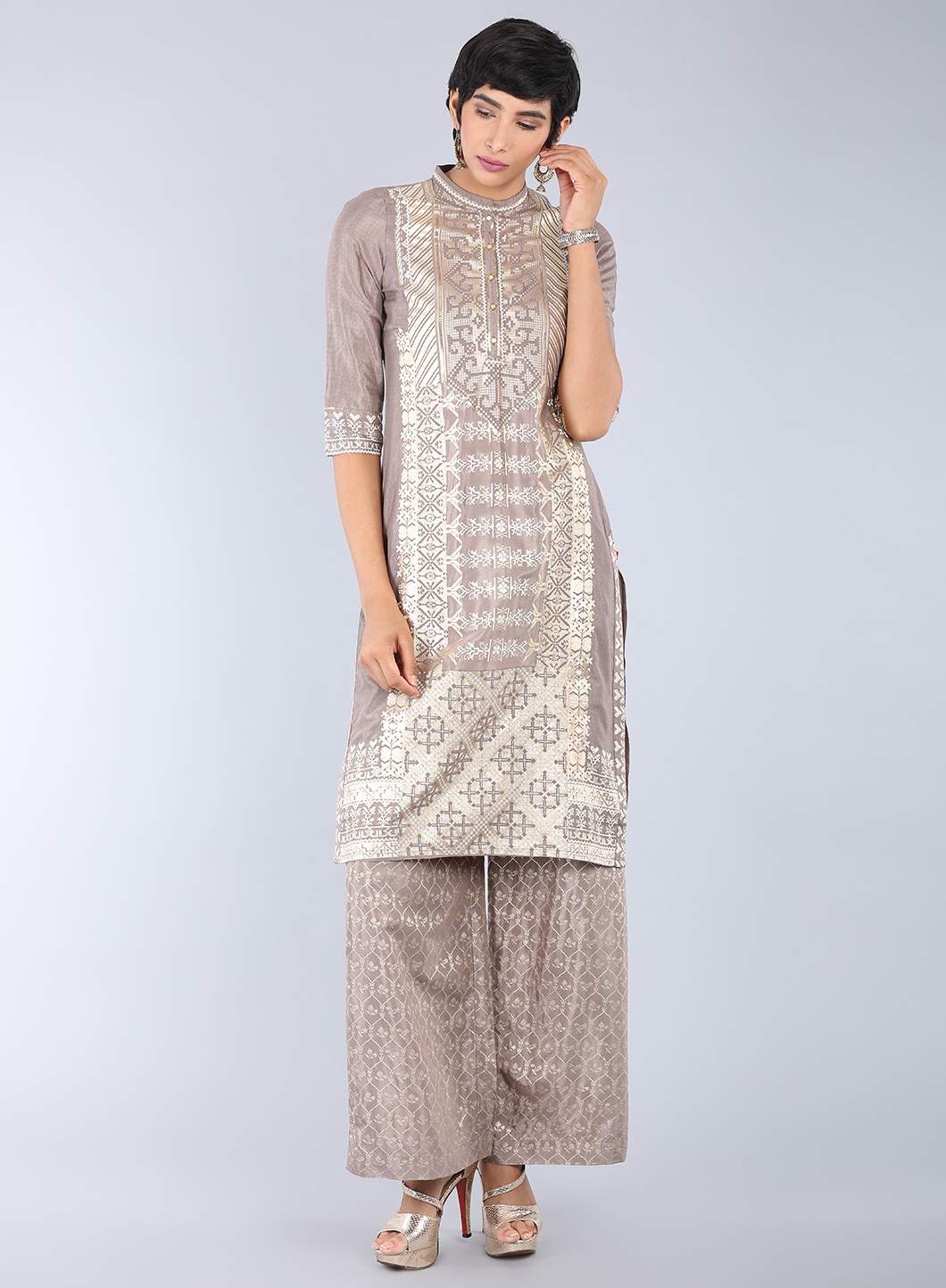 Brown Mandarin Neck Embellished kurta